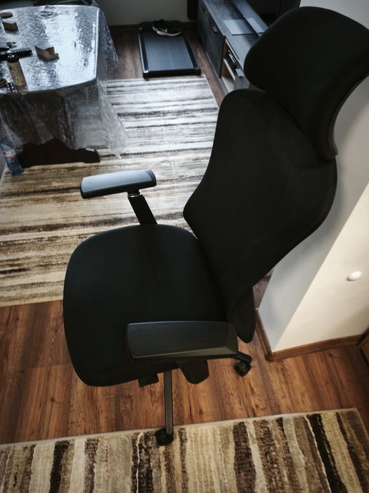 Офис стол за бюро