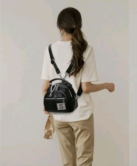 дамска чанта и раница 2 в 1.