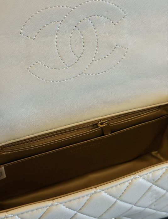 Чисто нови Чанти Chanel