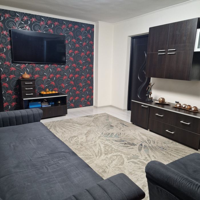 Vând/schimb apartament 2 cam., centru