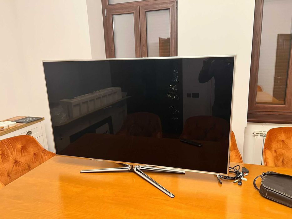 TV Samsung LED Smart 55” – UE55D8000YS – funcțional – 700 lei