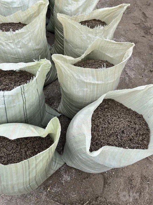 25kg Qum, Klines va sheben mahsulotlari bor