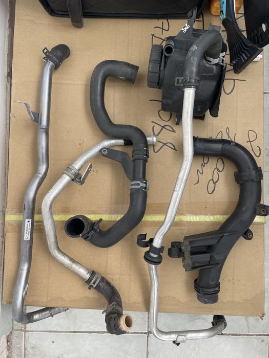 Бачок антифриза с патрубками m274