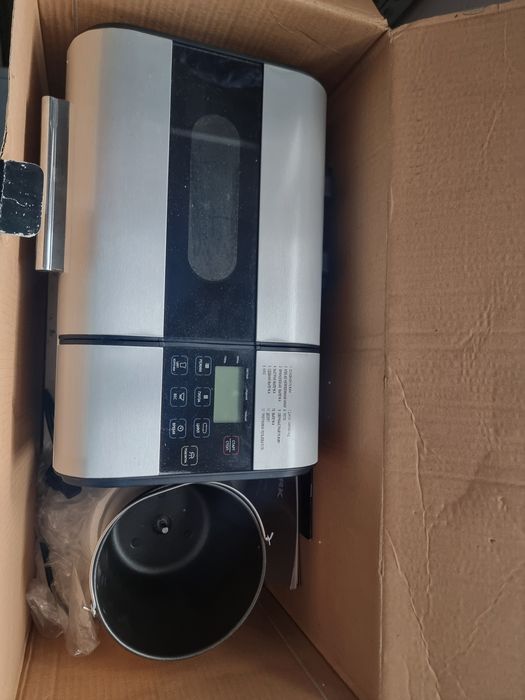 Продам хлебопечь Bork x-500