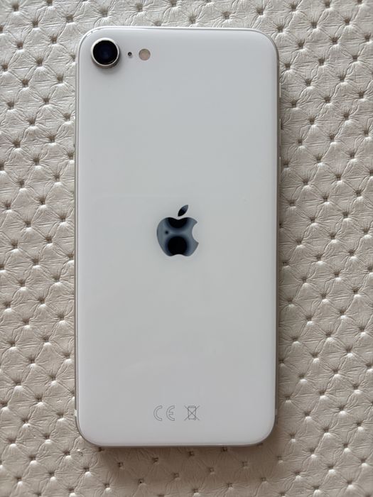 Продам Iphone SE