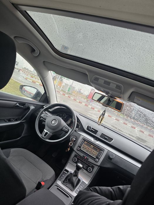 VOLKSWAGEN Passat 2012 — imagine 4