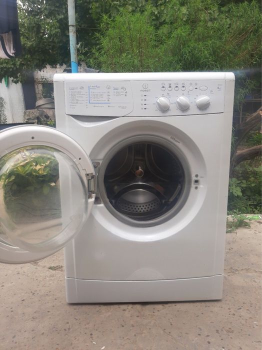 Стиральная машина Indesit