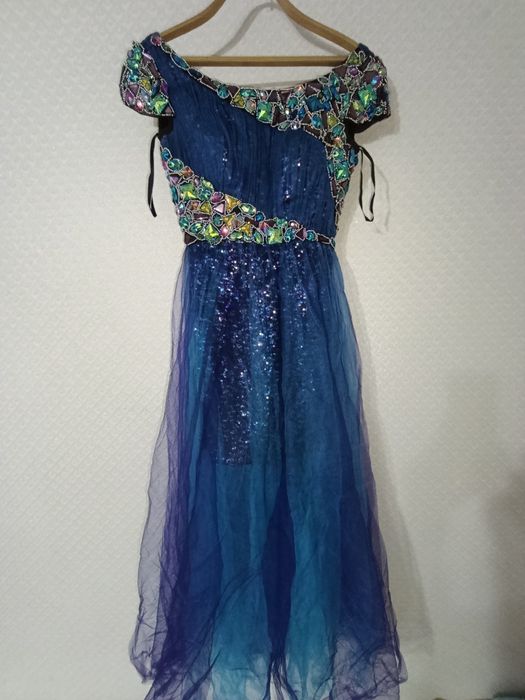 Продам платье торг