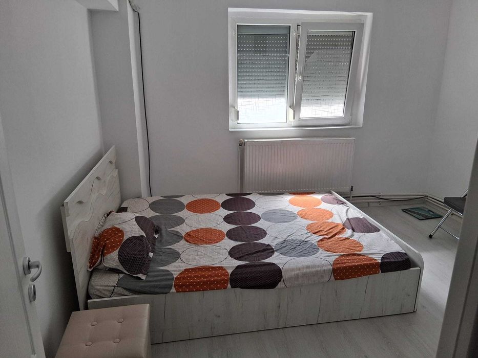 Închiriez apartament o cameră