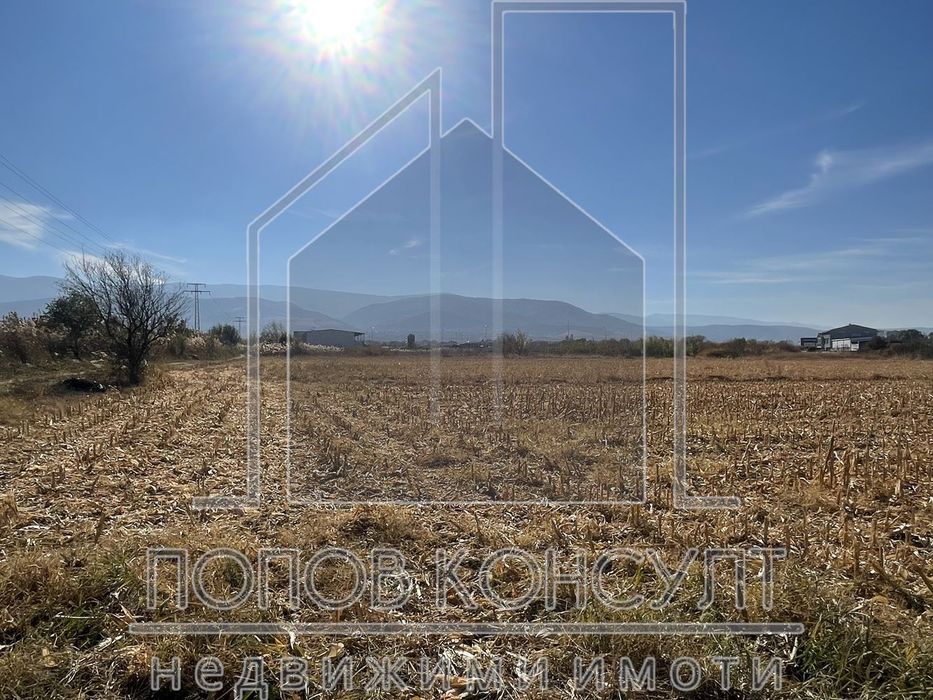 Продава се Парцел в Пловдив, Индустриална зона - Юг - 12349 кв.м за 30 €/кв.м - Снимка #1