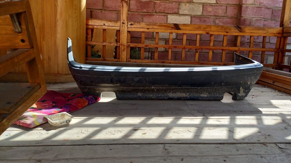 Продается бампер на бмв 730