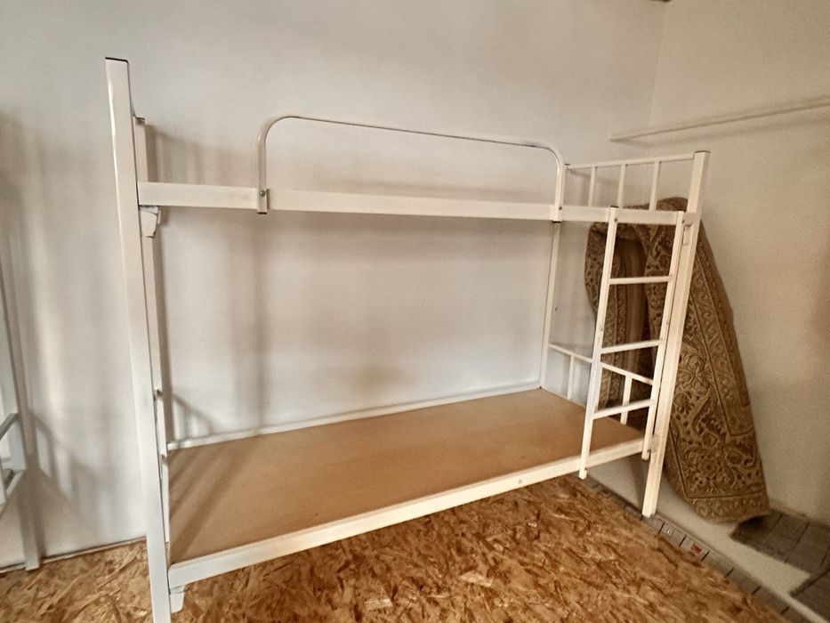 Шкаф ва кроватлар