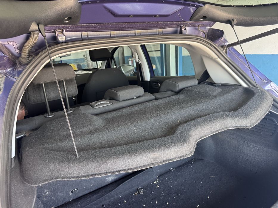 Polita placa rulou acoperire portbagaj Peugeot 208 2012-2019