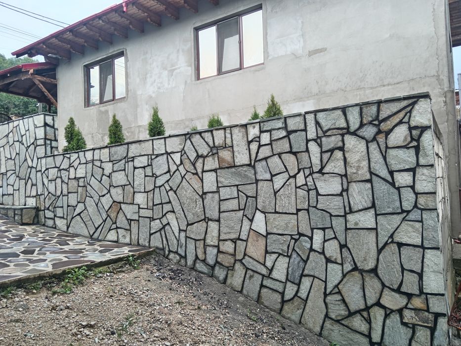 Piatra Naturală de munte