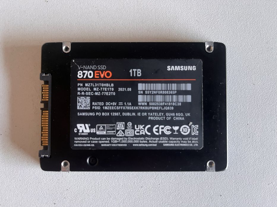 Продам SSD Samsung 870 EVO 1 ТВ