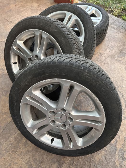 Гуми за Мерцедес Е-клас W212 на един сезон 225/50R17