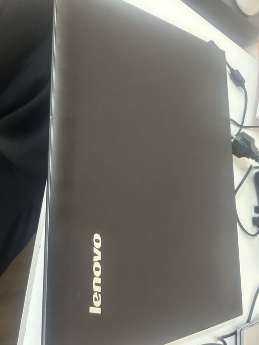 Lenova ноутбук сатылады