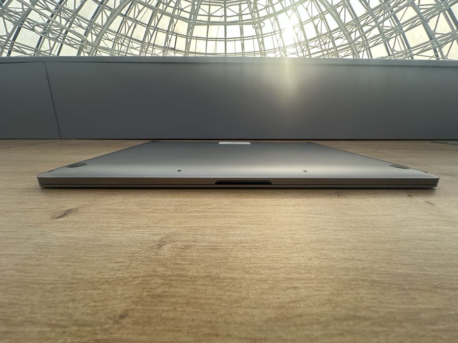 MacBook Pro 16″ (2019) (модель A2141)