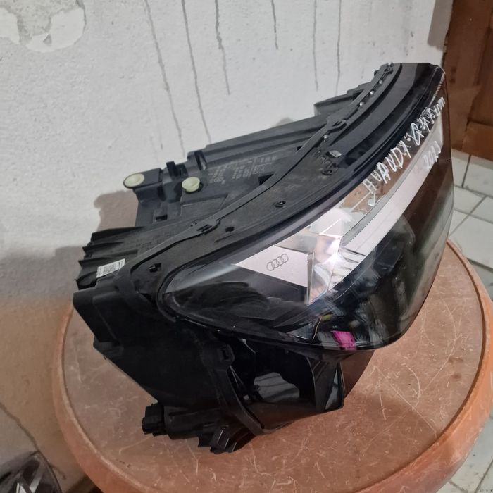 Audi Q4 E-tron 2023 full led десен фар