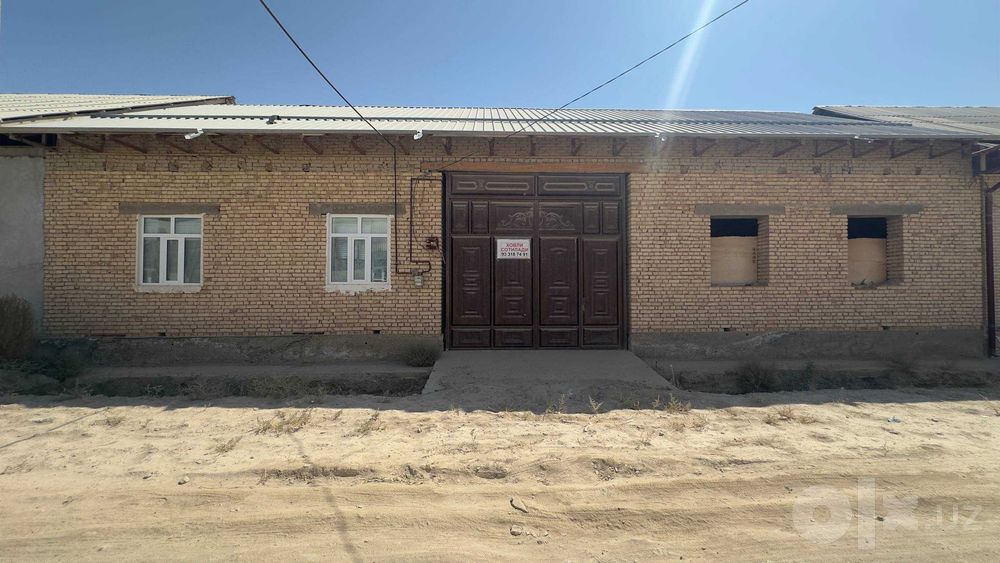 Фарҳод совхозида ҳовли, 6 сотих нархи 550 млн