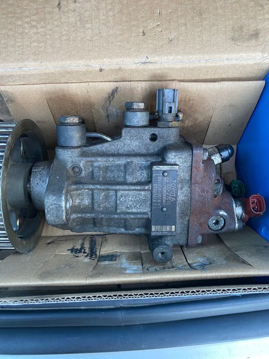 Pompă injecție rav 4 2.0 D