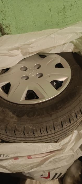 Продам летные шина с дисками  размер 14