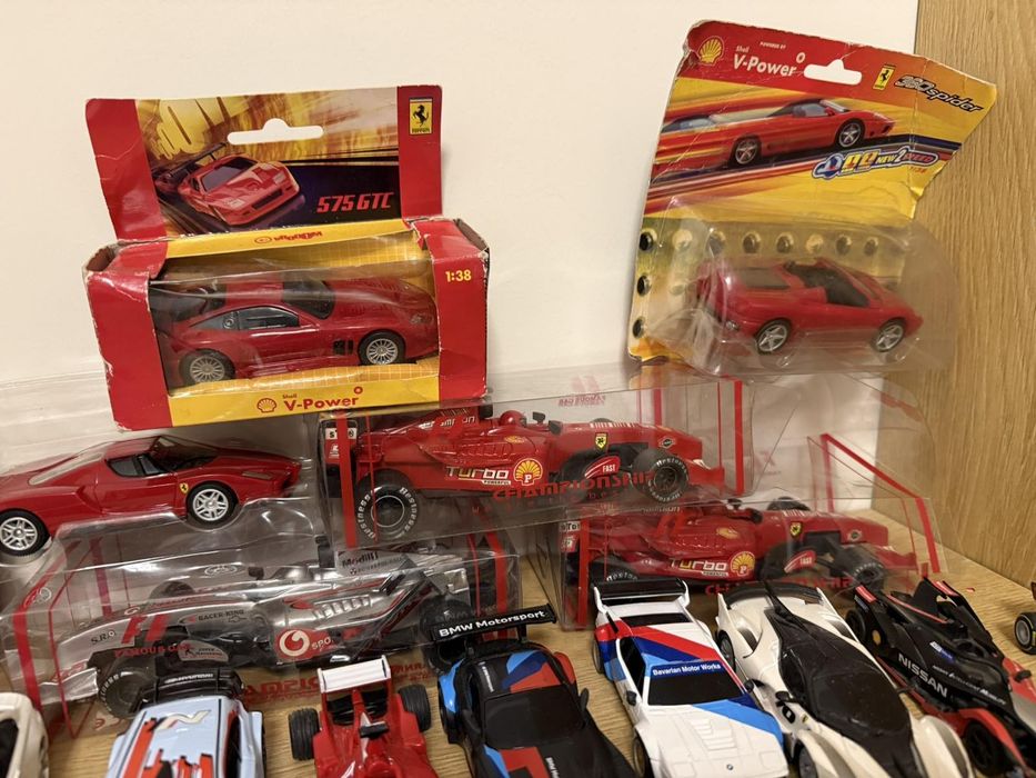 Колекция колички Ферари/Ferrari Shell