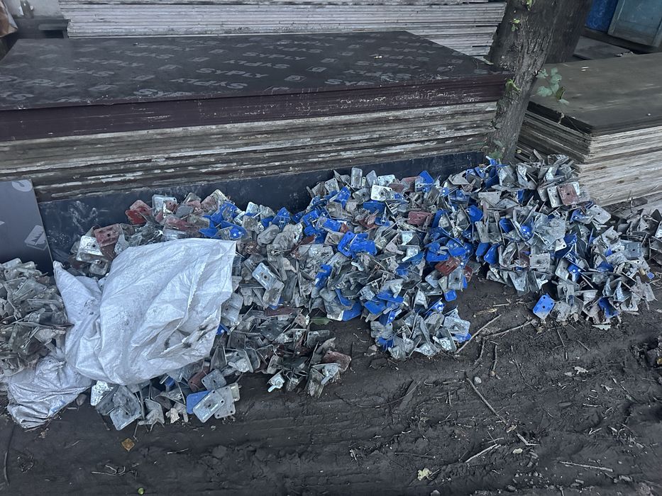 Аренда леса, струбцины, трапы