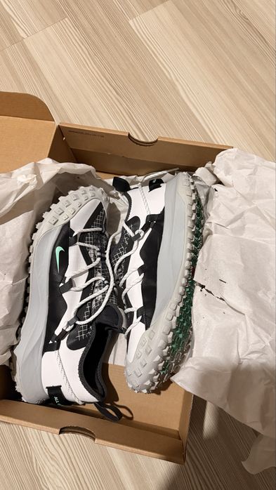 Nike mountain fly acg marimea 45 purtati foarte putin.