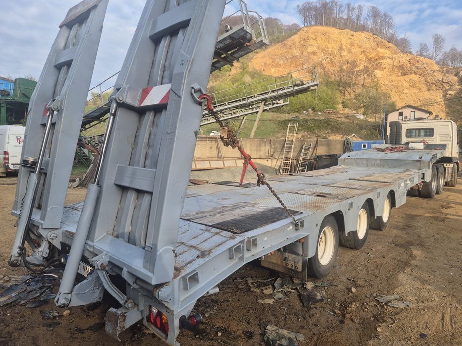 Trailer / Semiremorca Pavelli