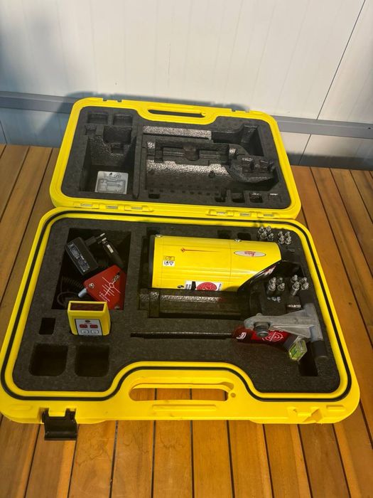 Nivela laser canalizare Leica Piper 200