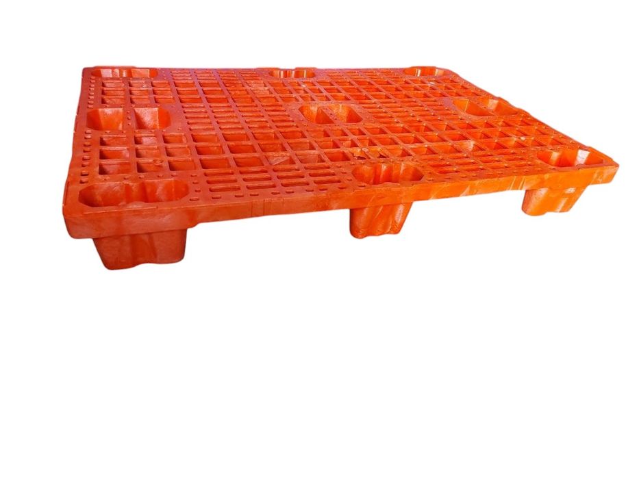 Поддоны,  паллеты пластиковые 1200 х 800 х 150 мм. Цена :280000 сум