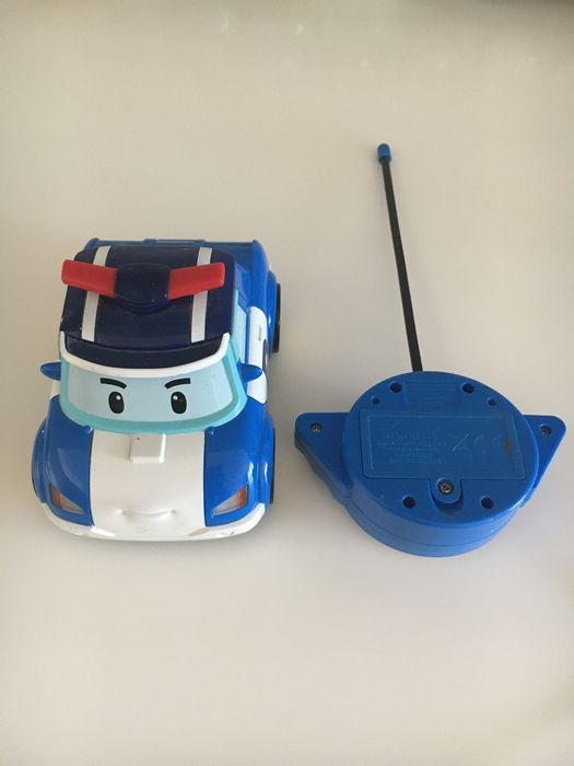 Машинка Поли