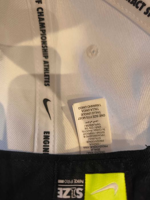 Спортна шапка NIKE Pro