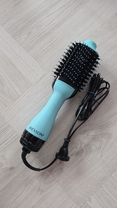 Електрическа четка за коса Revlon