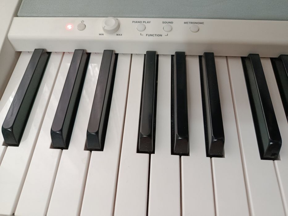 Цифровое пиано Korg