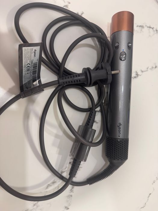 Продам стайлер Dyson Airwrap HS05 оригинал