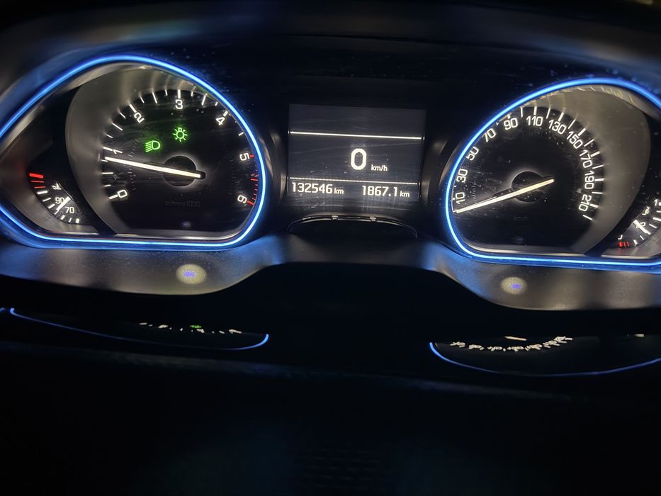 Peugeot 2008 , 1.6 diesel