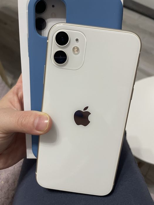 Продам Iphone 11