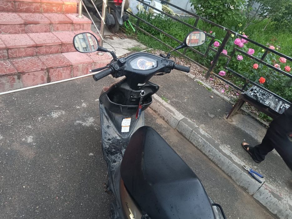 Suzuki adress 125