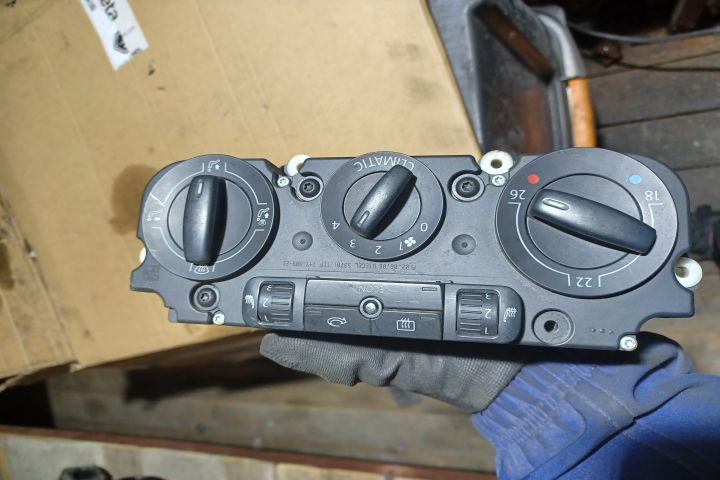 Comanda AC Volkswagen VW Passat B6