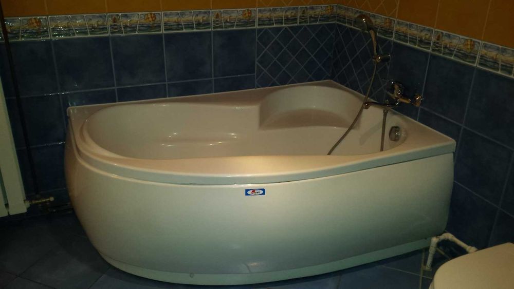 Închiriez apartament 3 camere ALEEA TUDOR NECULAI
