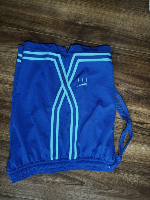 Nike Dri-FIT Fly Crossover Women Basketball Elastic Waist Shorts