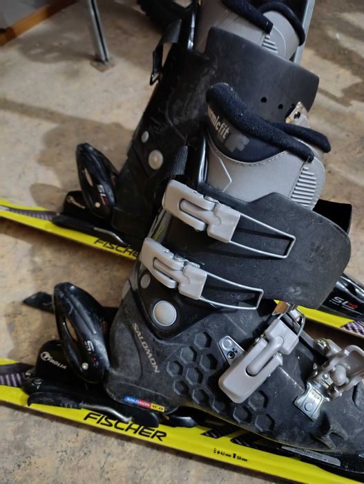 Продавам ски 130см и обувки 285мм