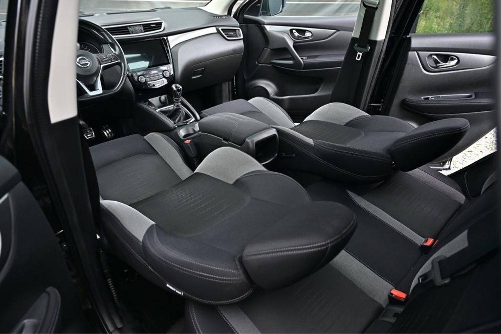 Nissan Qashqai 1.5dCi 110cp Panoramic/Navigatie/Led
