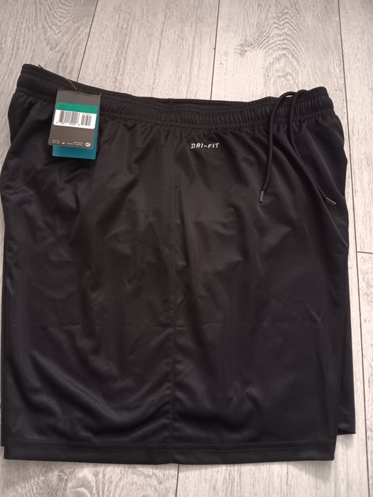 Pantaloni scurti /Short Nike Dry Fit