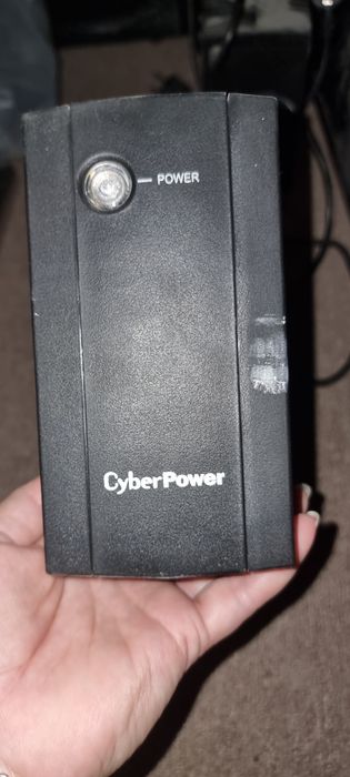 UPS источник бесперебойного питания