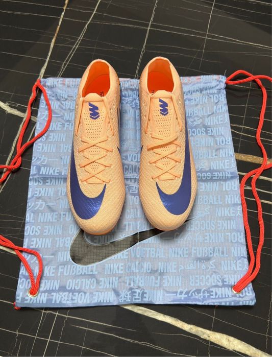 Ghete De fotbal Marimea 41