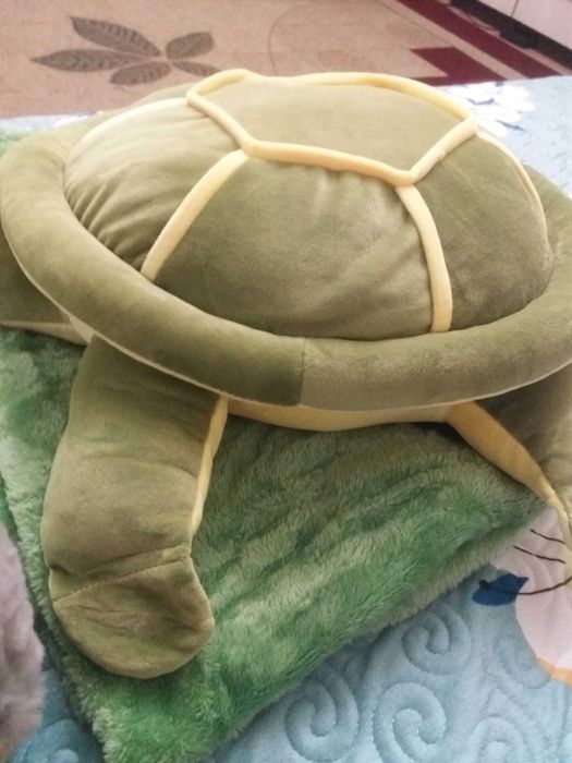 Детские игрушки черепаха и кролик