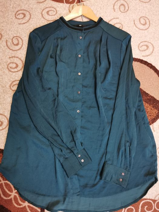 Тъмно зелена риза HM